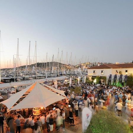 Laledan Hotel Çeşme Exterior foto